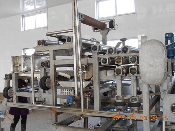 酒槽廢渣脫水機使用現場